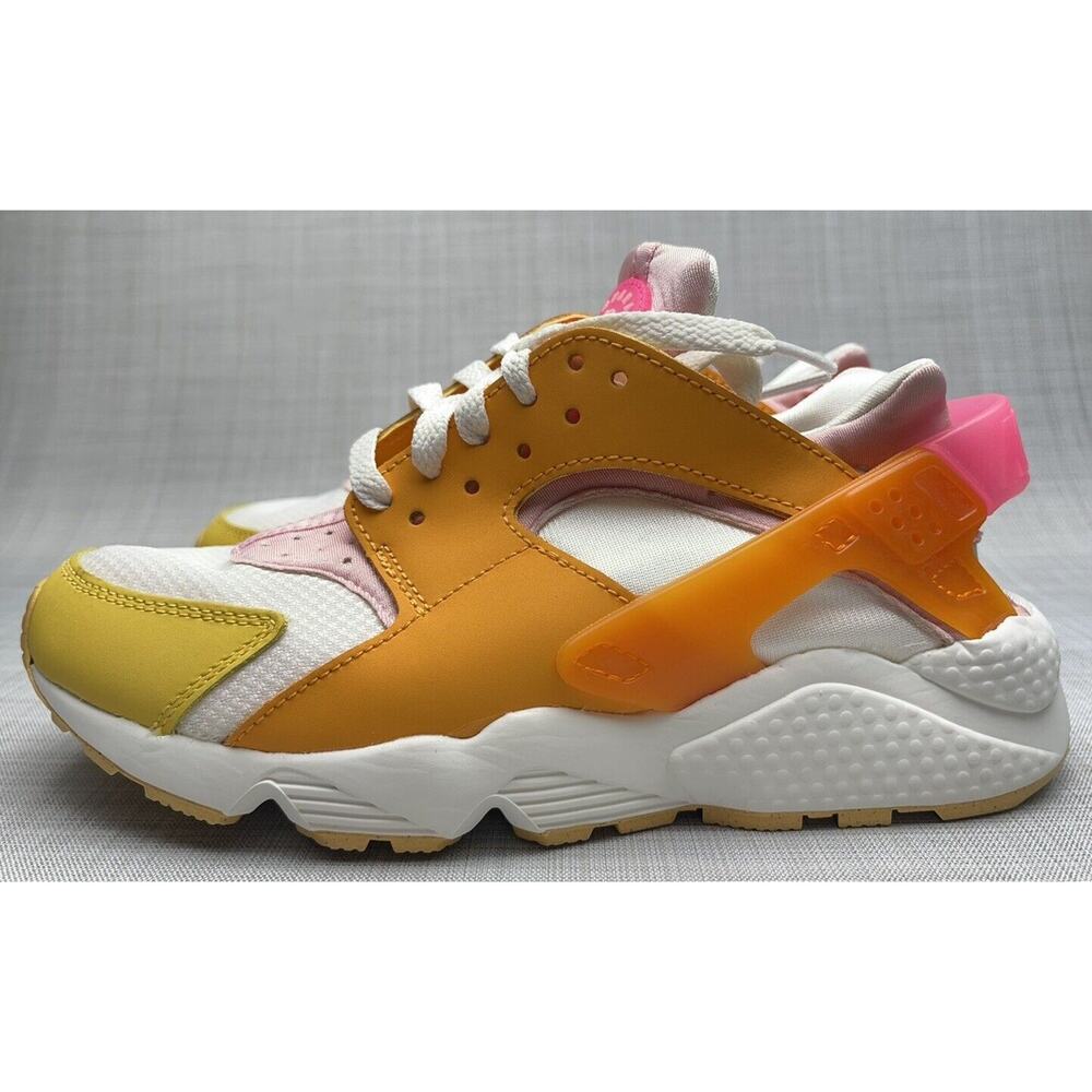 Nike Air Huarache SE Women's Lifestyle White Solar Glow Pink Size 7 DX2674-100